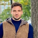 Imre Viktor, a Mesemorzsák alapítója